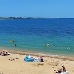 Mit Meerblick, 50 Meter Vom Sandstrand - *