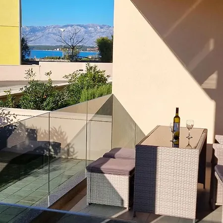 Mit Meerblick, 50 Meter Vom Sandstrand - Apartment