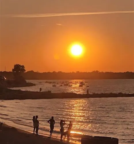 Mit Meerblick, 50 Meter Vom Sandstrand -