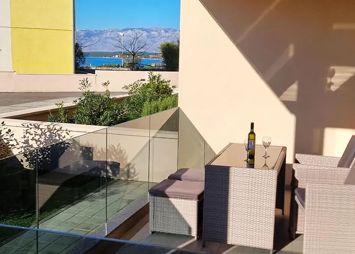 Mit Meerblick, 50 Meter Vom Sandstrand - Apartment