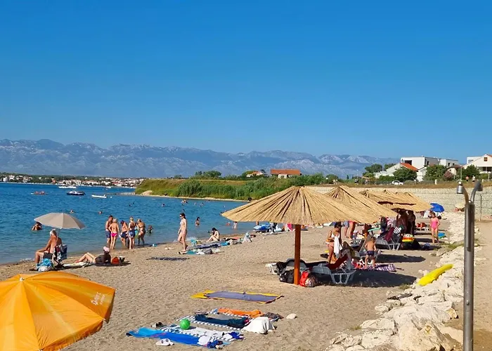 Mit Meerblick, 50 Meter Vom Sandstrand - *