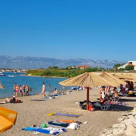 Mit Meerblick, 50 Meter Vom Sandstrand - *
