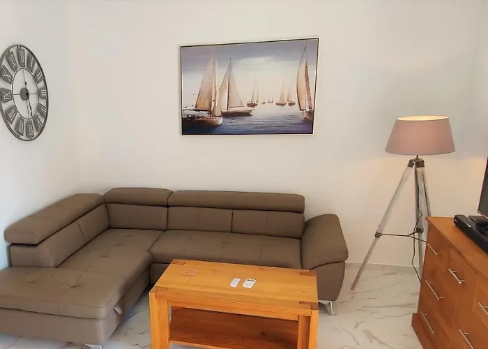 Mit Meerblick, 50 Meter Vom Sandstrand -